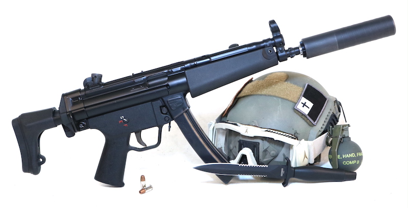 HK MP5 with helmet and knife
