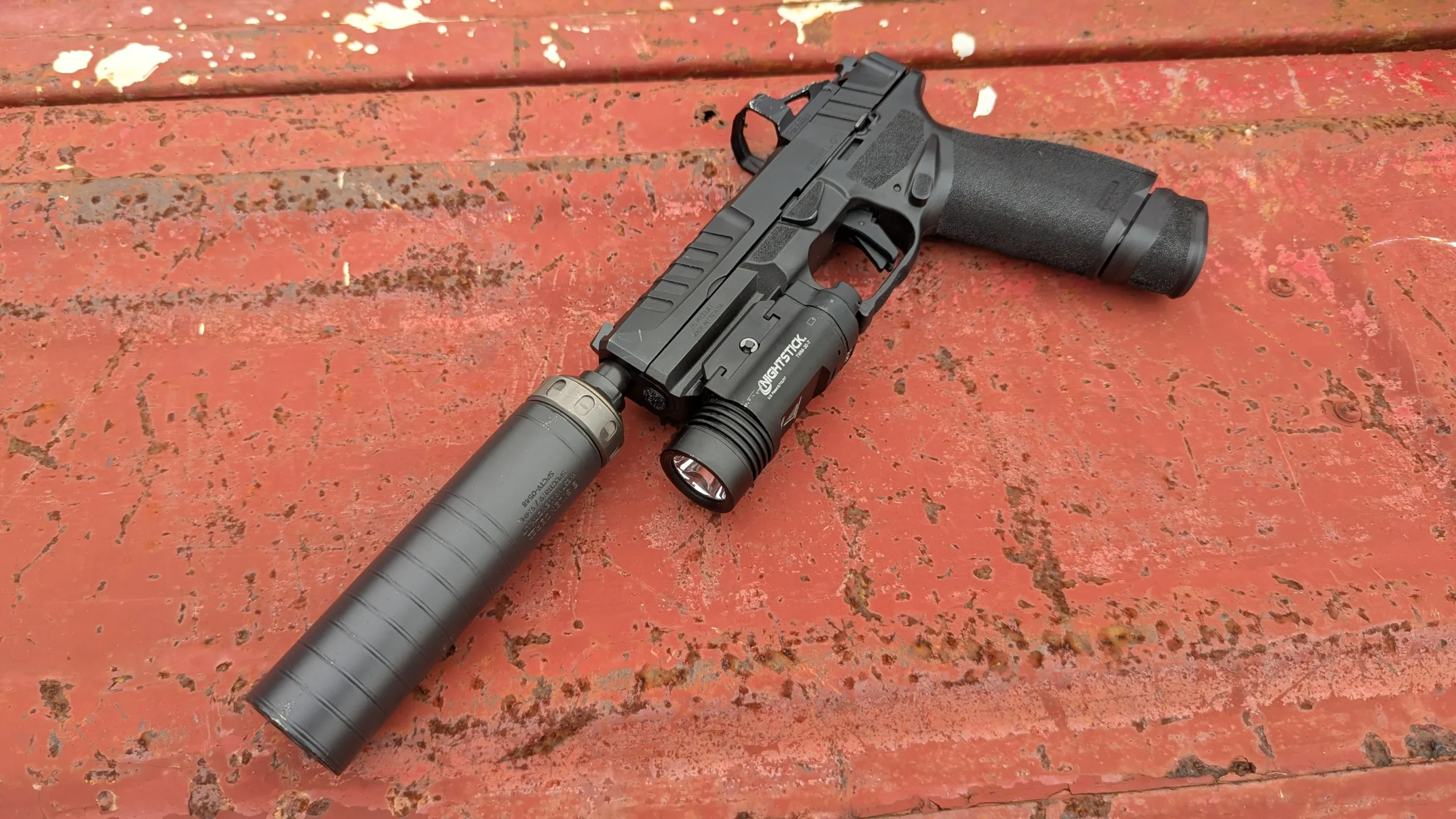 The Echelon isn’t like the other polymer frame striker-fired pistols. It has some small, but very notable differences. Spectre 9