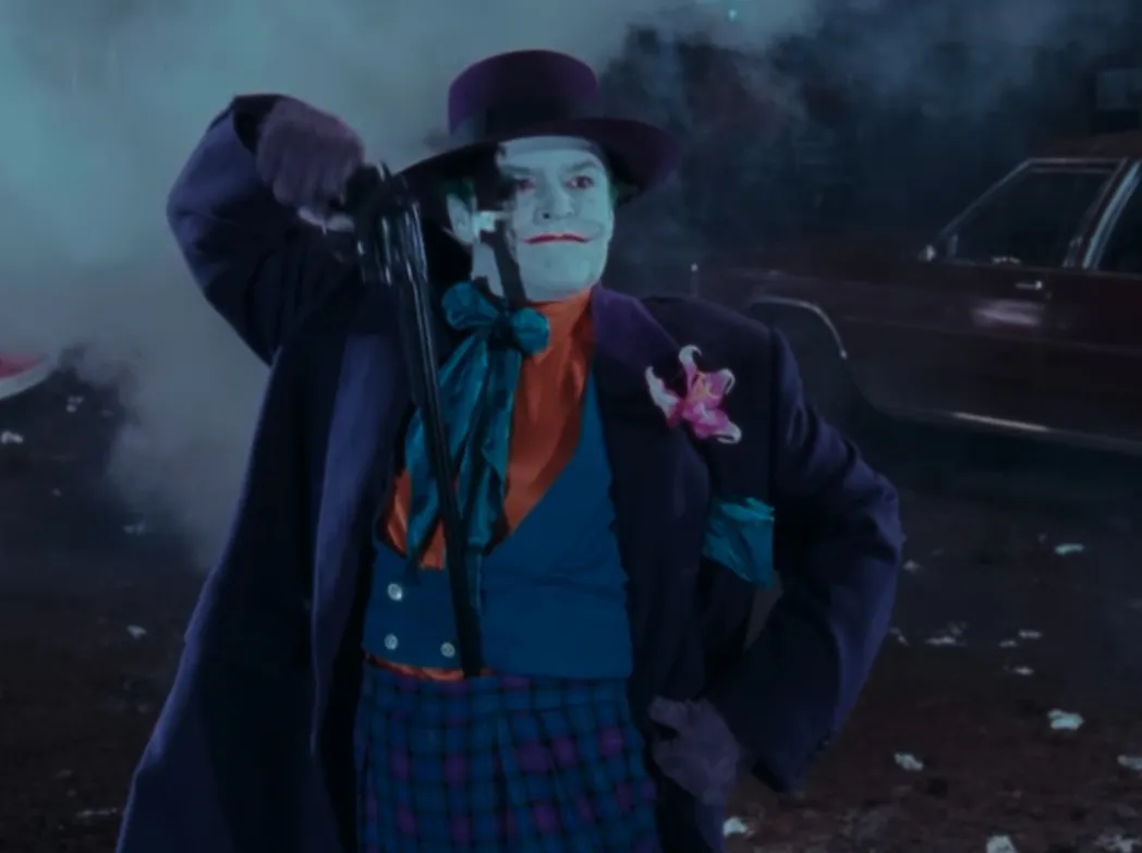 Joker in Warner Bros 1989 Batman, demonstrates required drawstroke for long handgun