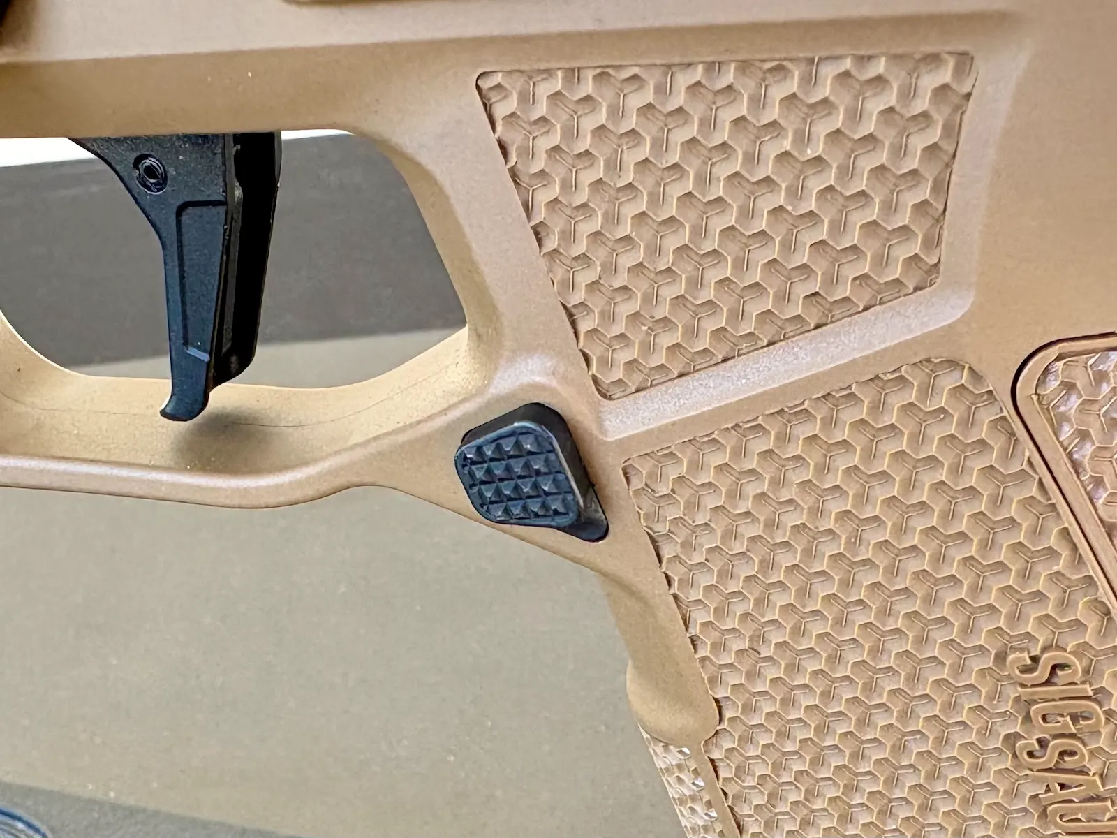 Sig P385 ReActive Grip Texture close-up, showing how the texture recesses instead of sticking out.